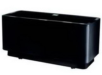 jardienra negra con sistema de riego